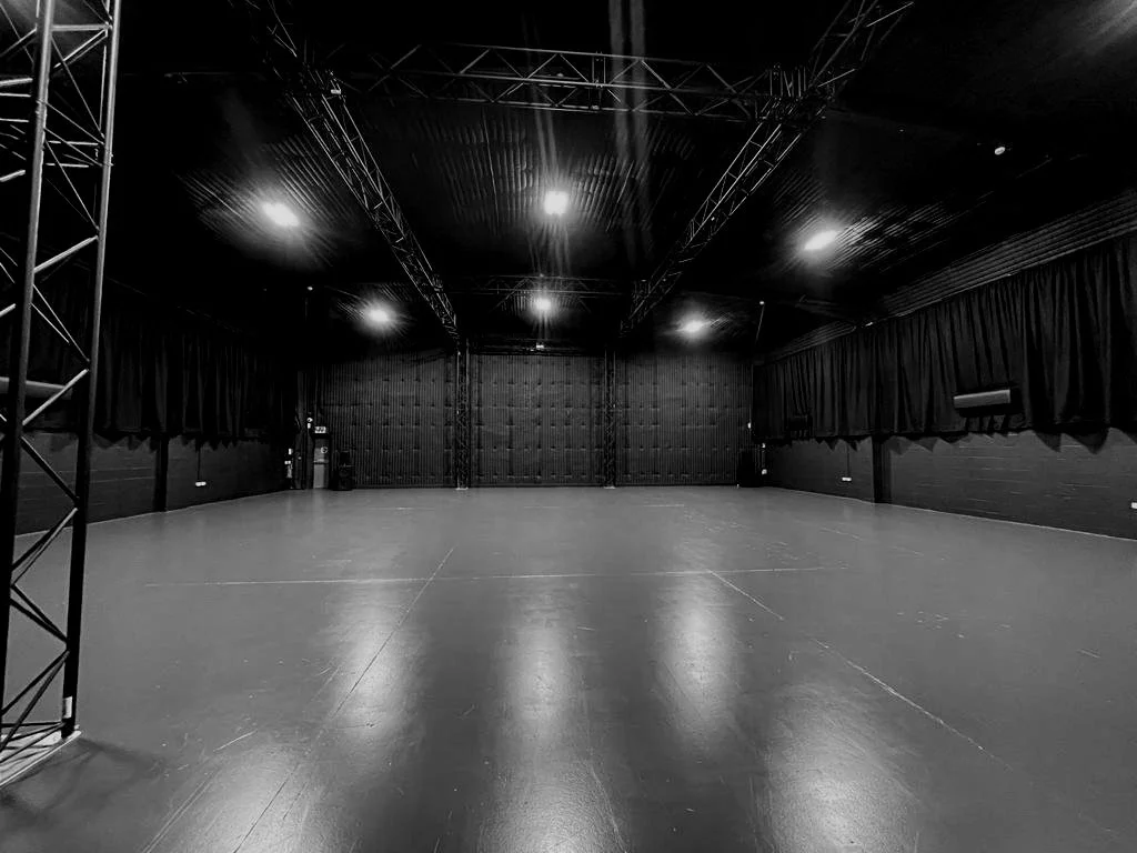 Tour Rehearsal Studio — SILVERTOWN VIRTUAL PRODUCTION STUDIOS